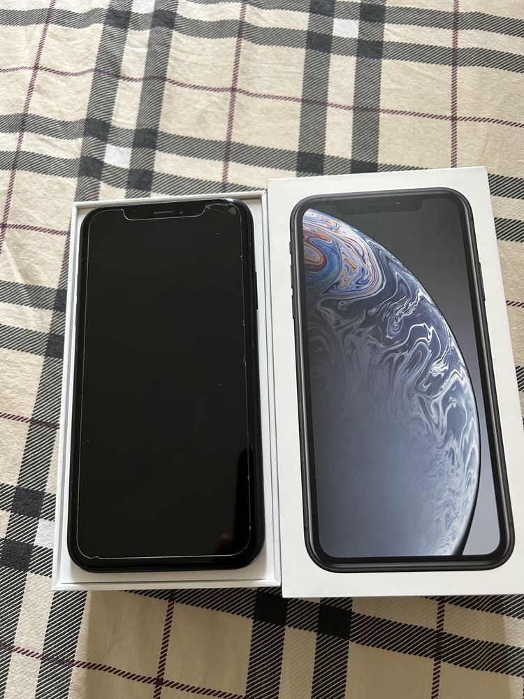 Iphone XR 64GB черен айфон