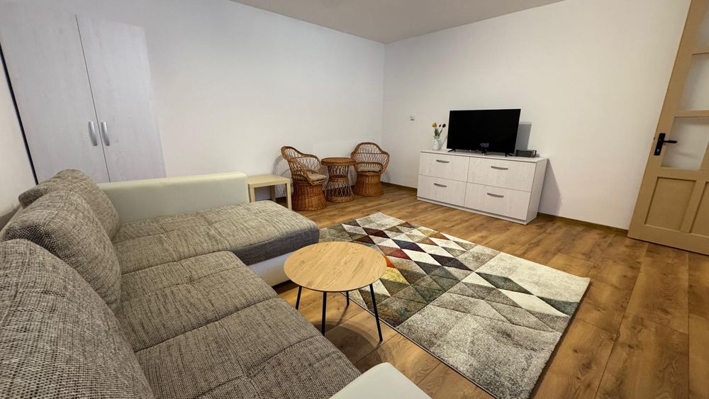 Apartament cu 2 camere in zona centrală