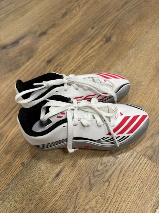Бутонки Adidas Messi