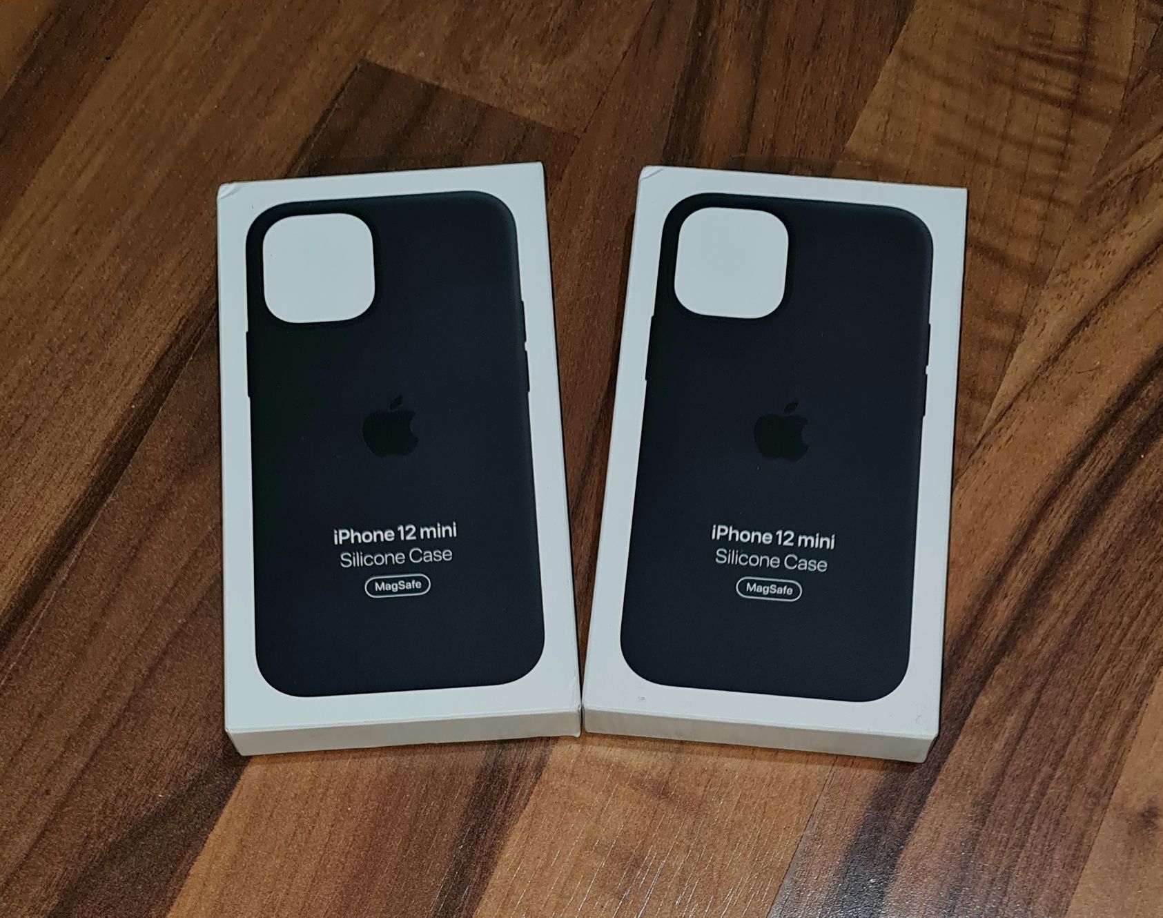 Husa silicon originala Apple Silicone Case Magsafe iPhone 12 mini