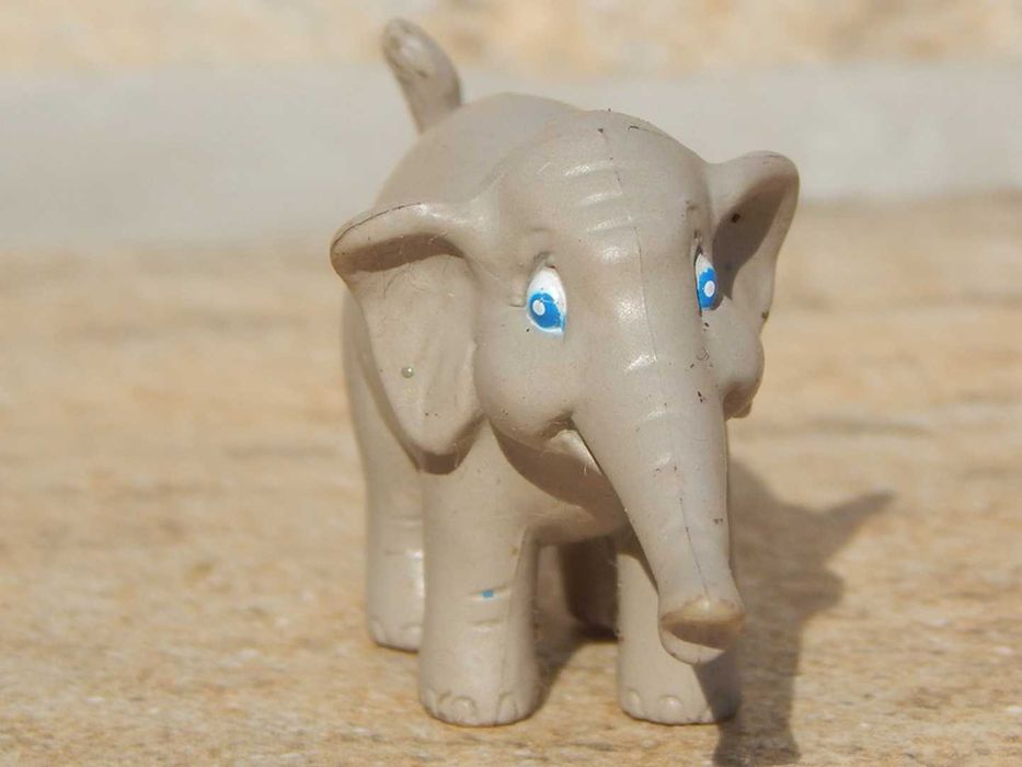 Figurina elefant Kinder din cauciuc dur 5 cm