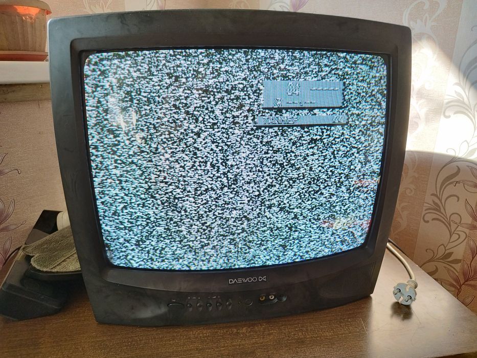 Продам телевизор