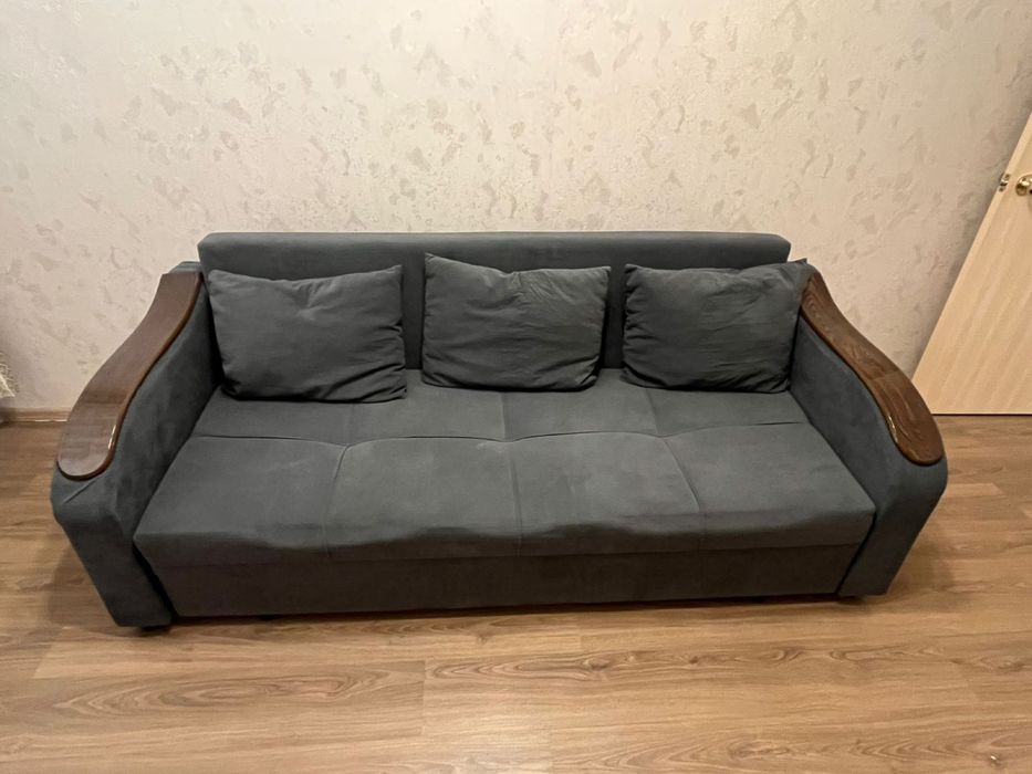 Продам диван в хорошем состоянии