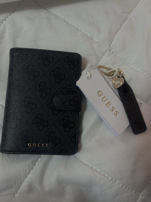 Ново портмоне guess