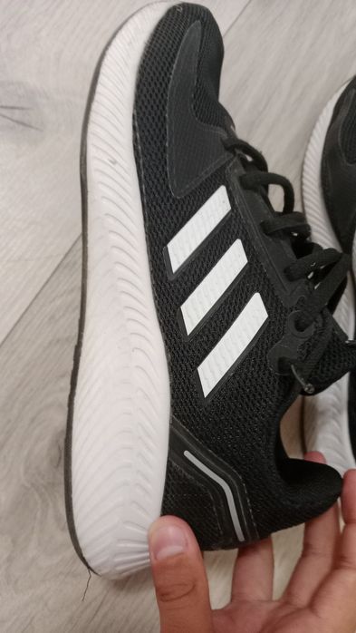 Кросовки Адидас.