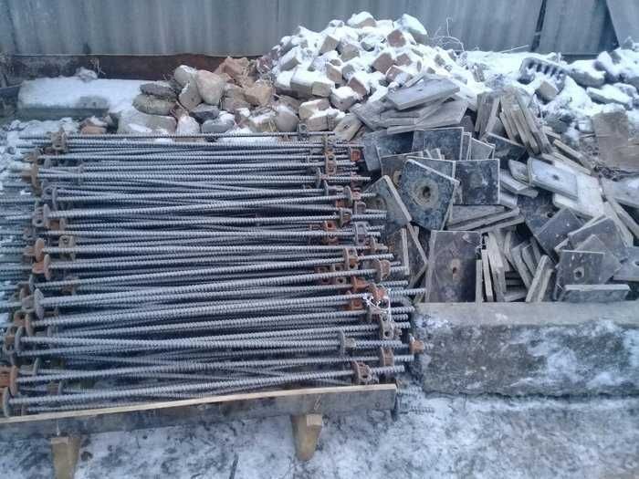 Продам тайроты в комплекте с гайками