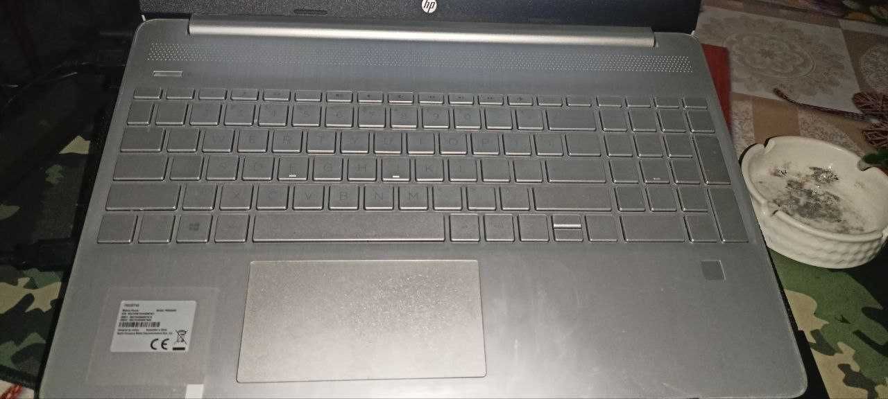 Ноутбук HP 15 DY2093DX. Intel i5 DDR4 8GB. SSD 256GB .Finger Print b/u