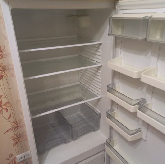 Продам холодильник "Минск" двухкамерный