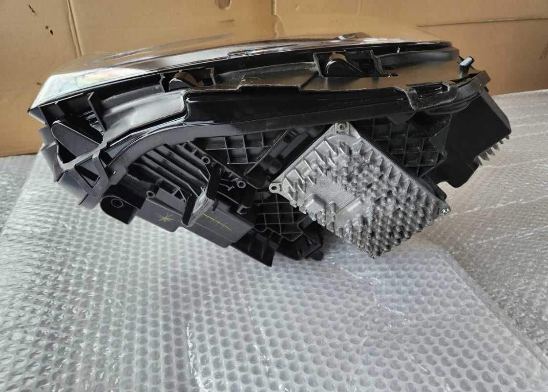 MERCEDES GLB x247 Adaptive LED Ляв Фар OEM