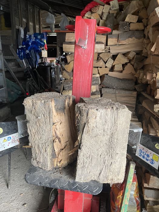 Despicator lemne hecht 6810, 8 tone + 1 an garantie