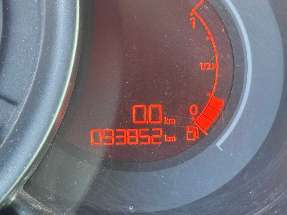 Citroen C3 ;An 2010; 93900 km