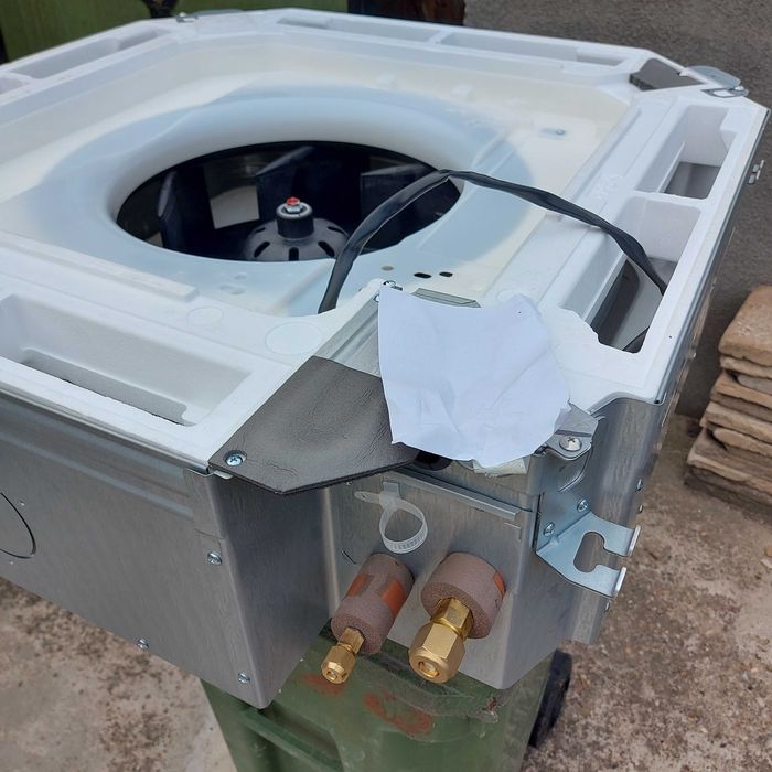 Mitsubishi вътрешно тяло тип касета