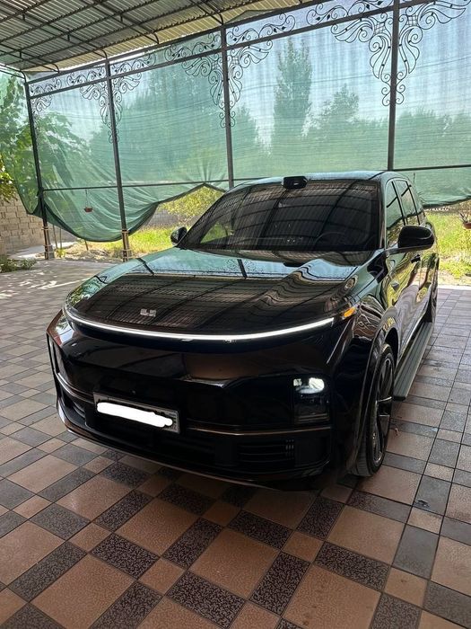 Lixiang L9 Max  yili 2023