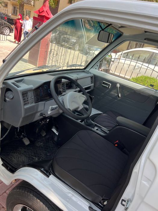 Sotiladi tayyor xama narsasi bor yangi shot sprafka yozib beraman