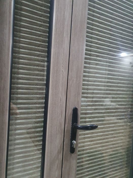 Jalyuzi. Sifatli jalyuzi o'chovi va tezkor o'rnatish xizmati. Жалюзи