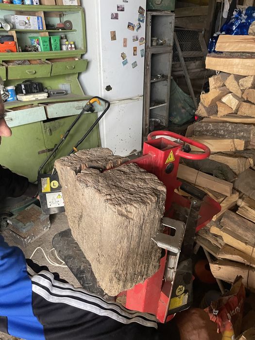 Despicator lemne hecht 6810, 8 tone + 1 an garantie