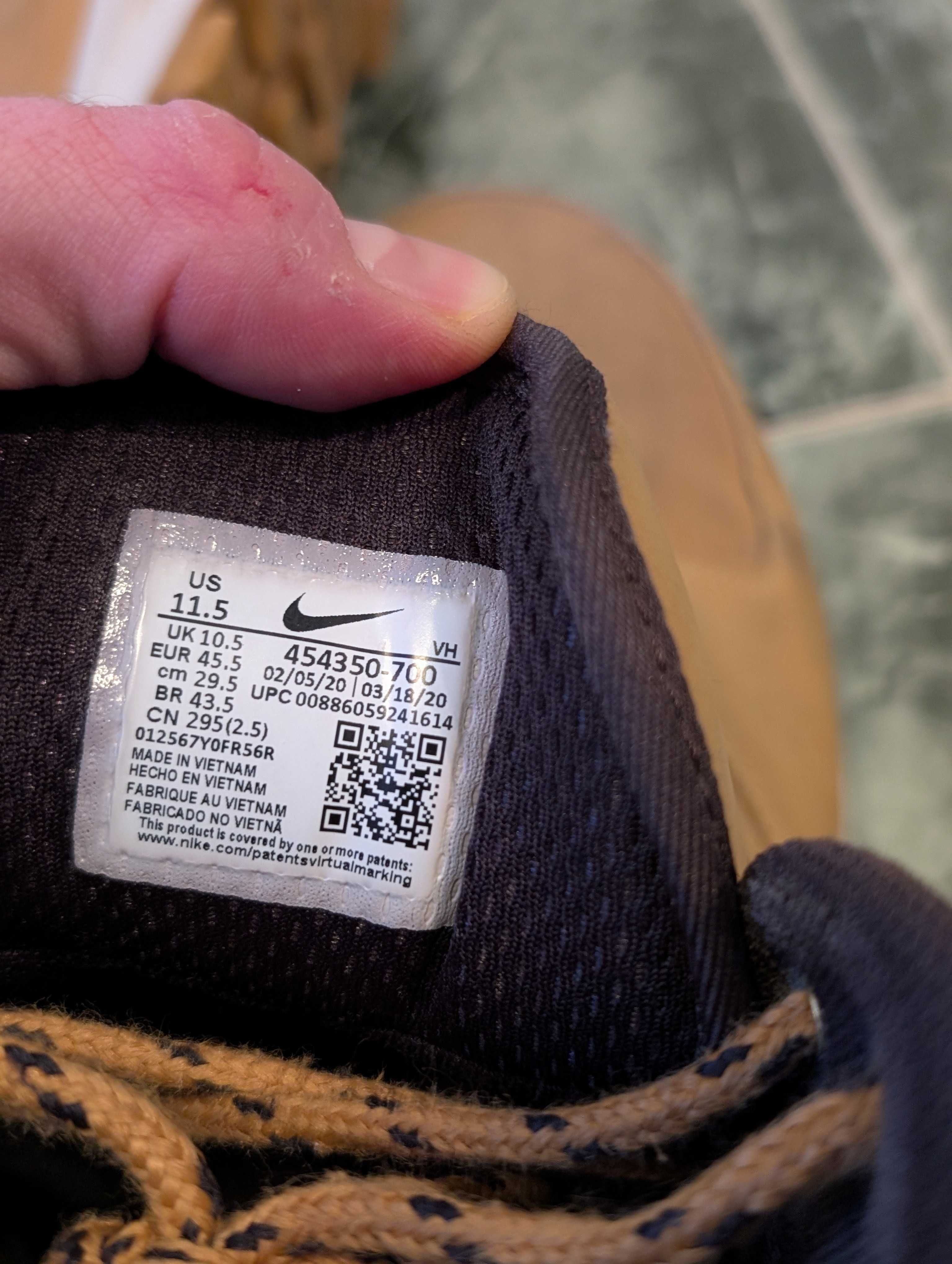 Зимни ботуши Nike Manoa
