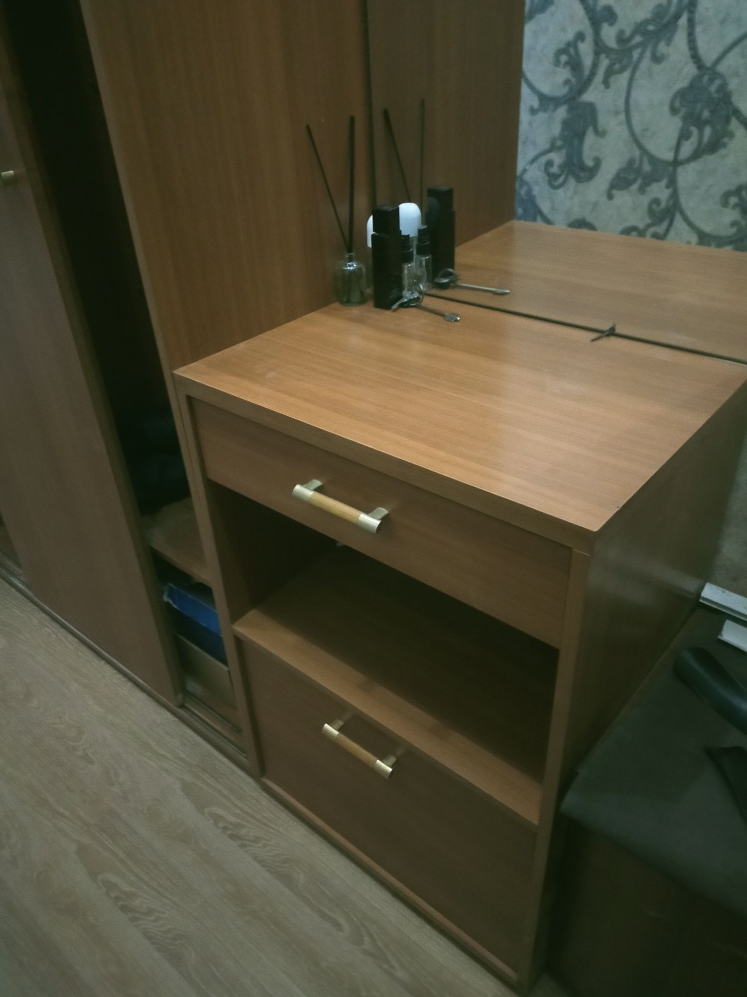 Прихожая в отличном состояние недорого