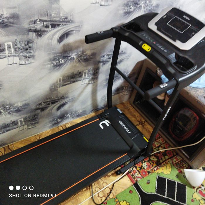 Продам бегавую дорожку