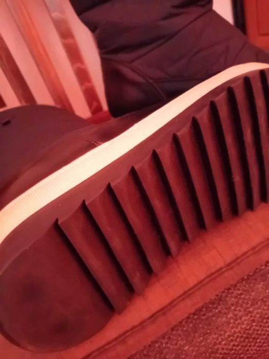 Ботуши, апрески за зимата,много топли.