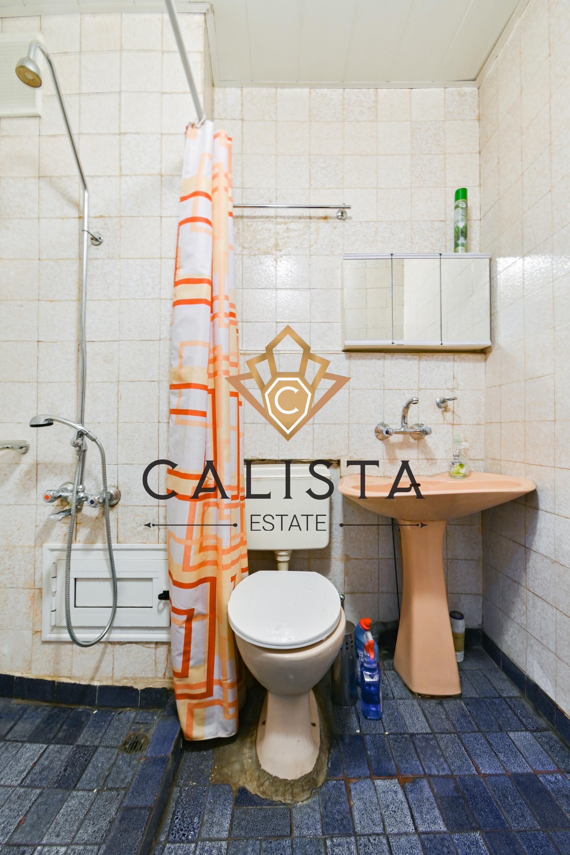 Двустаен апартамент за продажба в ж.к. Света троица, 2092620