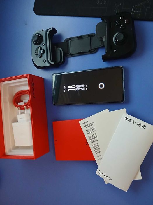 Oneplus ace3 12/256 snapdragon 8 gen 2 batareyka emkost 94 %