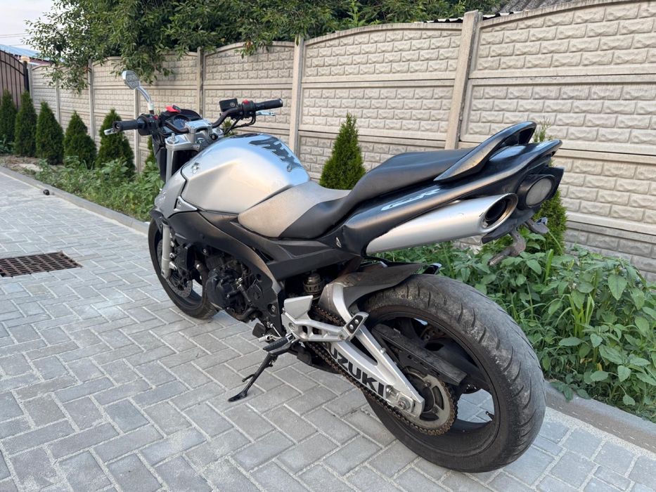 Suzuki GSR 600 2009