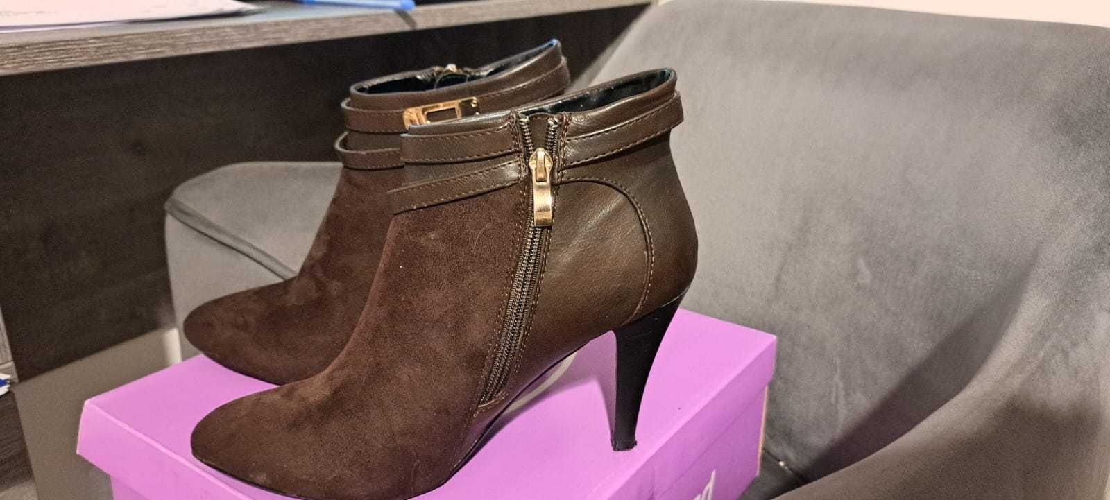 Botine Graceland