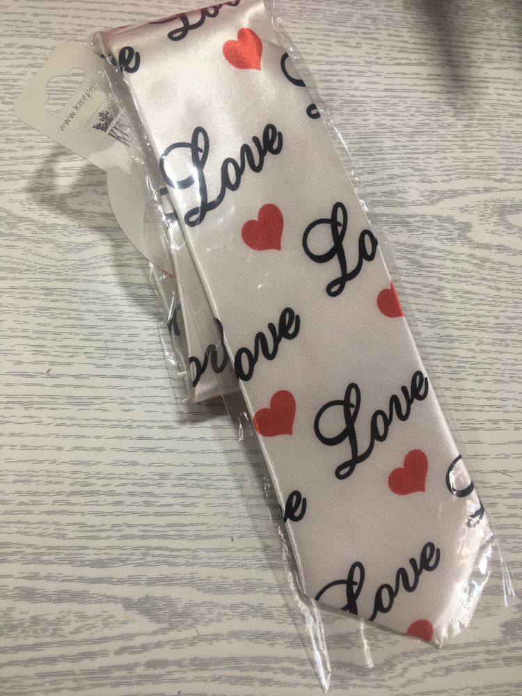 Cravata personalizata “Love”