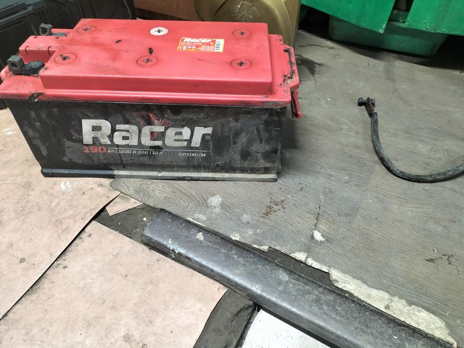 Аккумулятор продам