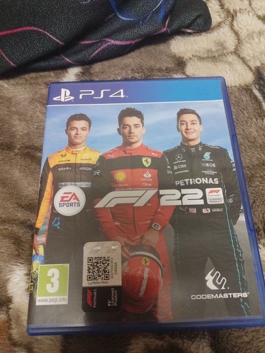 Vând CD uri de PS4