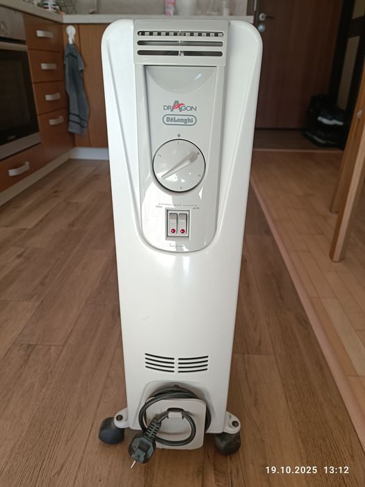Маслен радиатор DeLonghi