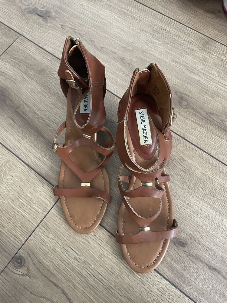 Сандали Calvin Klein, Steve Madden и др. 39 ноемр