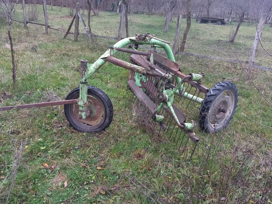 Vând grebla tip pieptăne