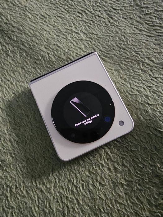 Vând ZTE Nubia Flip pt. piese