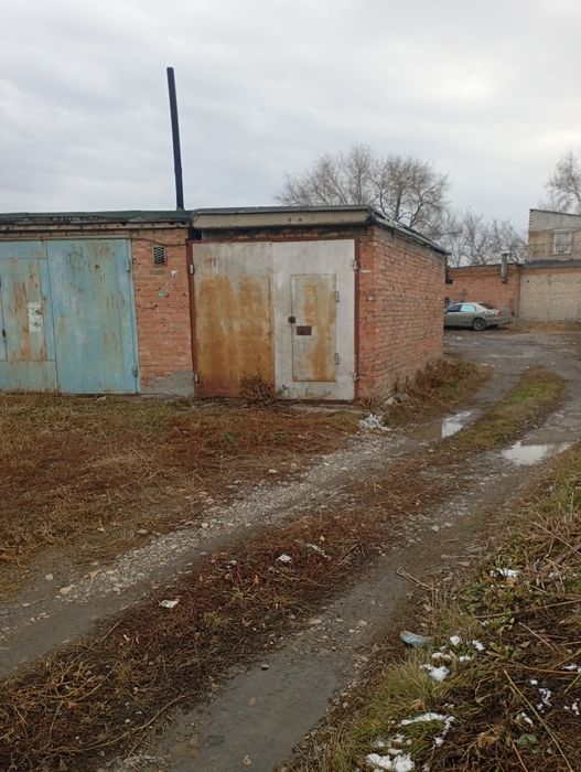 Гараж ГК Металлург продам