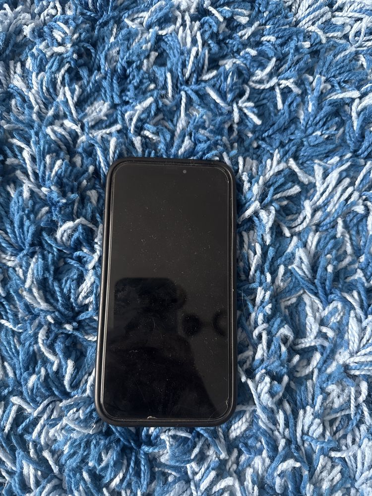 Iphone 11 в отличном состоянии
