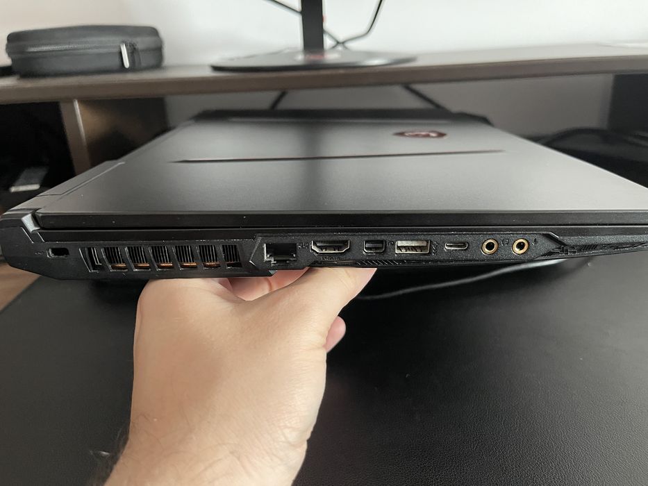 Laptop MSI GE75 -i7 - 2070Super