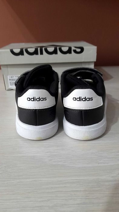 Vand adidasi adidas nr 26!