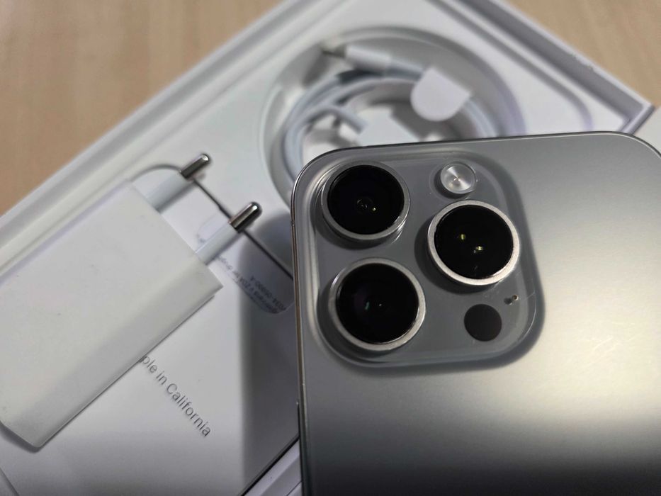 Iphone 15 Pro Max, 256 Gb,Impecabil !!,bat.orig.87%,cutia orig+bonus !