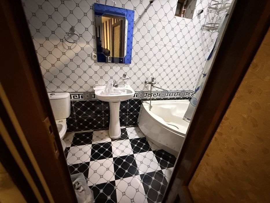 5-мкр.,Мирхан томонда жойлашган подвал ижарага берилади