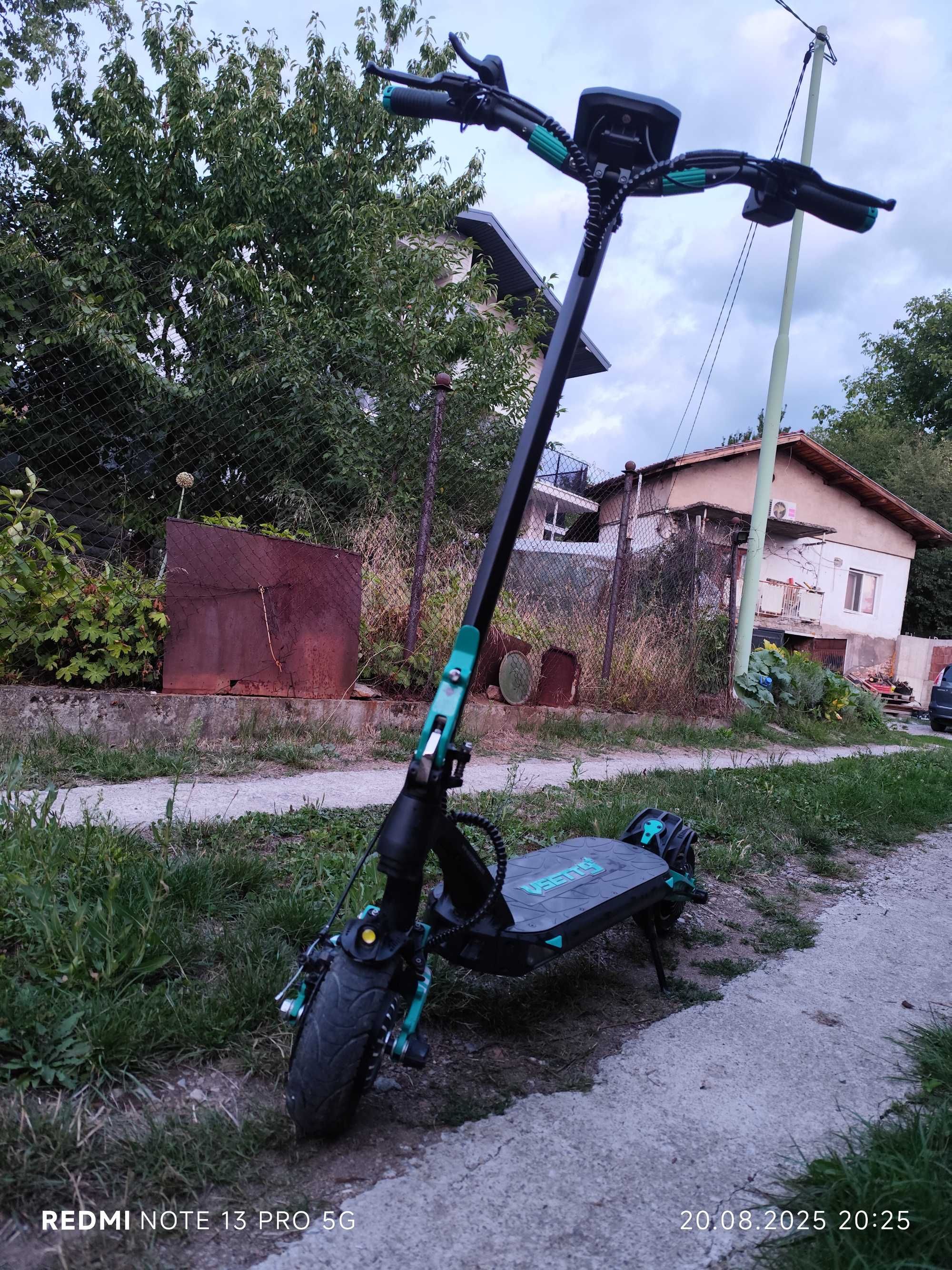 Vsett 9+  нова с два мотора по 650W 21ah батерията
