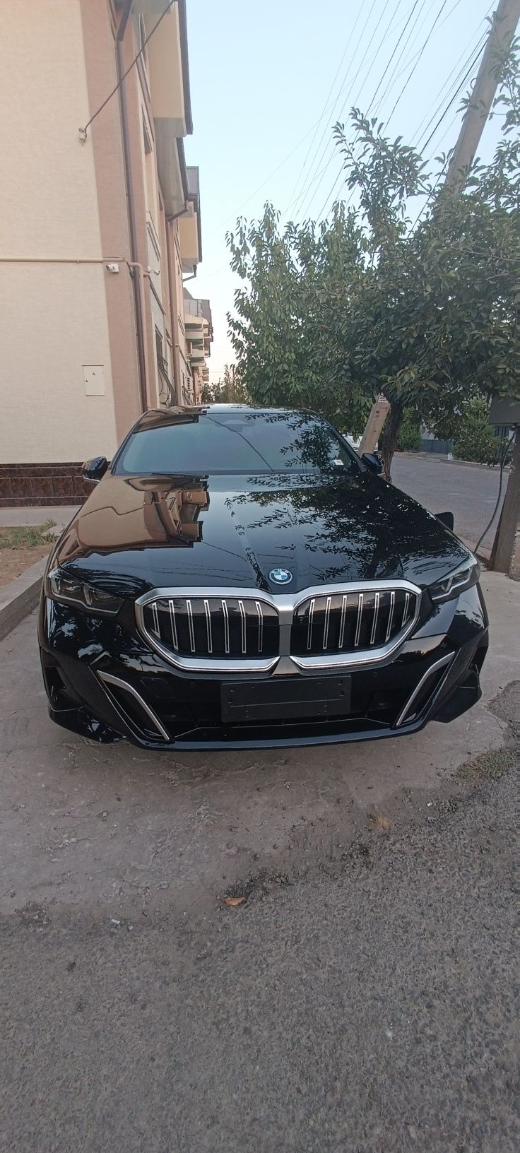 Bmw I 5 2024 йил полный комплект номер олинган