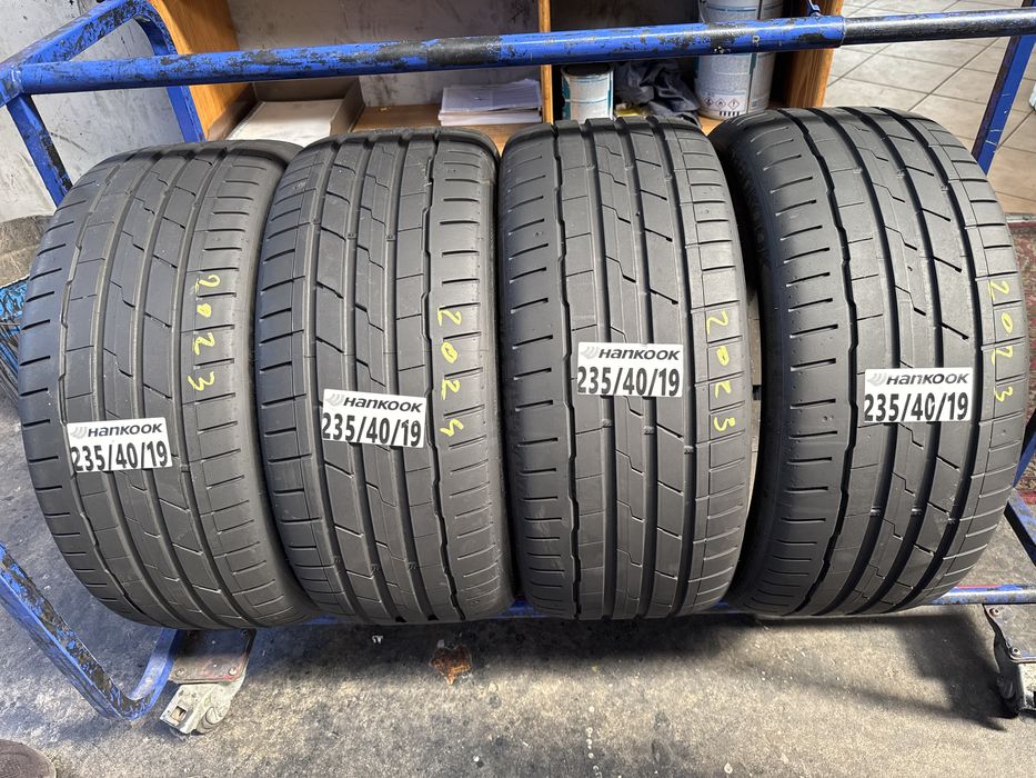 235/40/19 Hankook