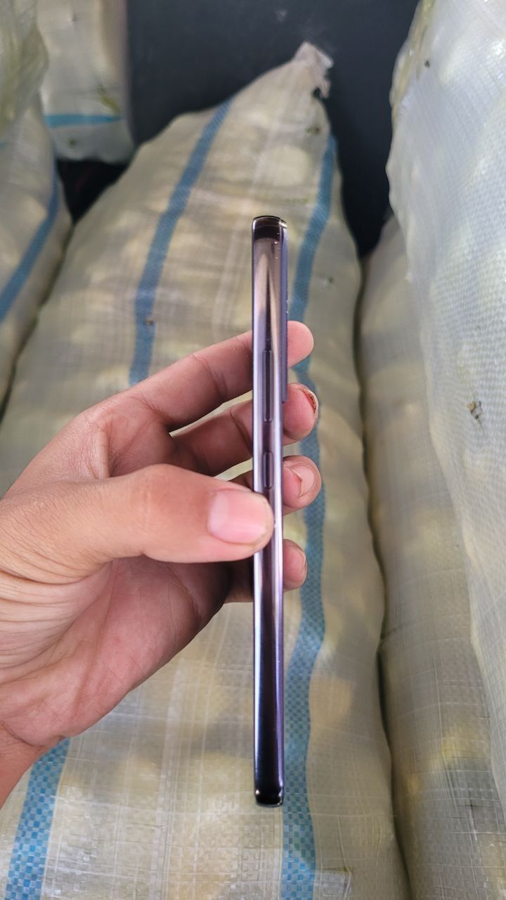 Samsung s 22+ yangi