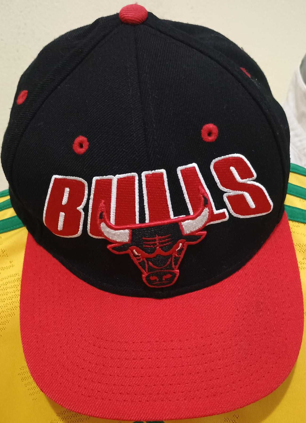 Футболни, NBA, шапки New Era, Barcelona, Chicago Bulls, Brooklyn Nets