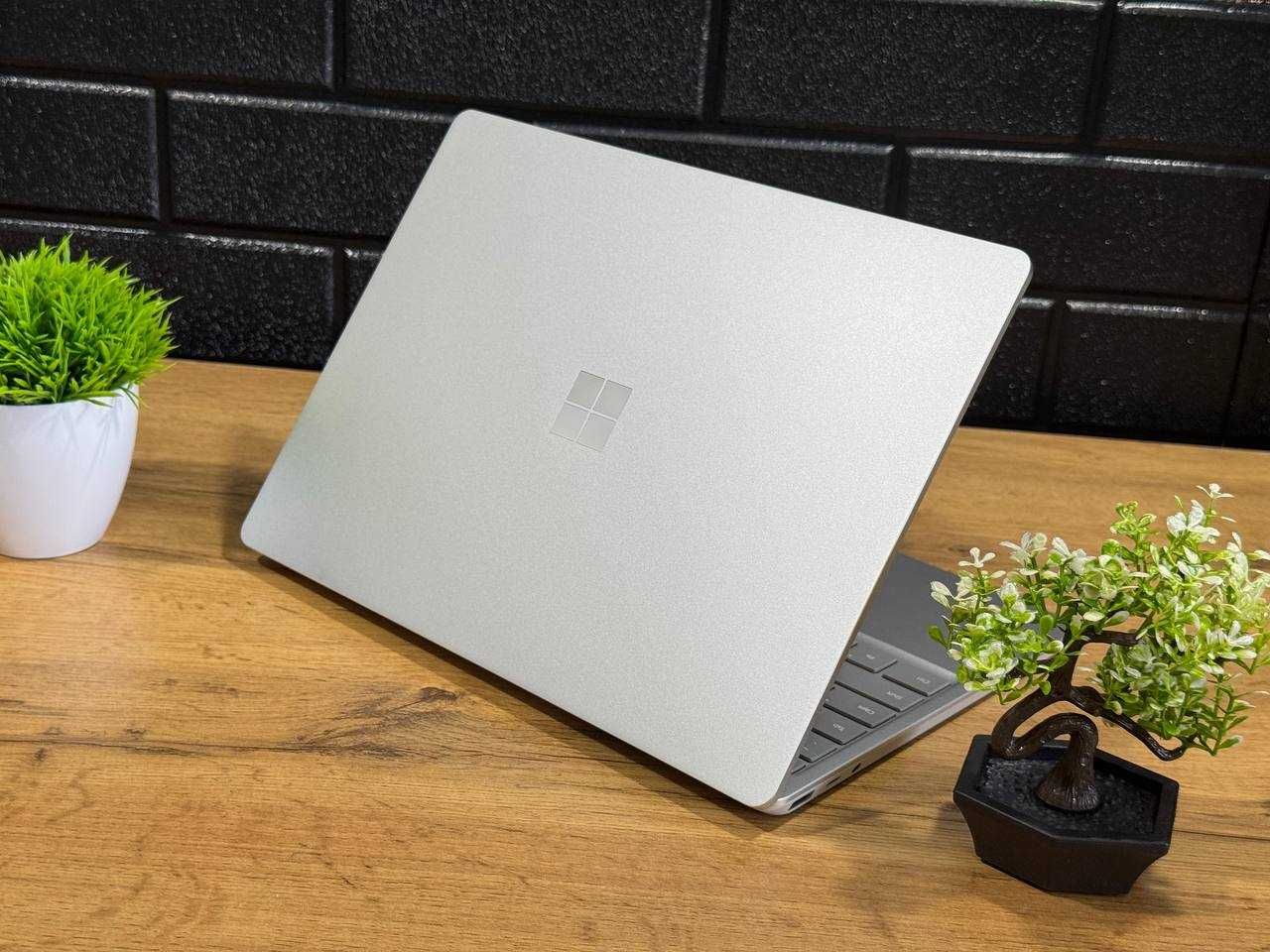 Surface Laptop GO / i5-1035G1/ 16Gb / 256Gb / Сенсорный *TouchID