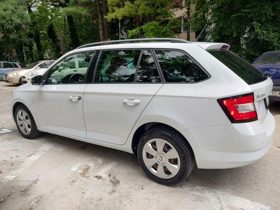 Vând Škoda Fabia Combi Ambition (2017), motor 1.4 TDI diesel, DSG