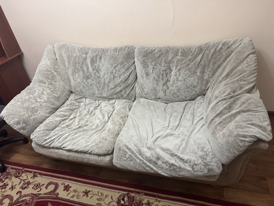 Продам диван фирменный раскладной