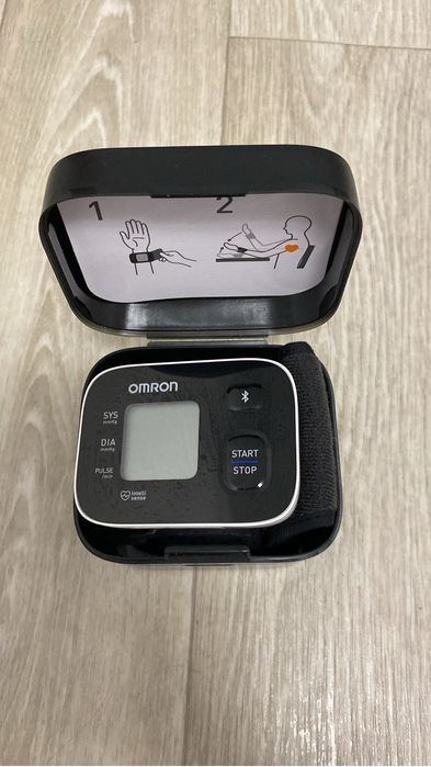 Omron тонометр автоматический на запястье